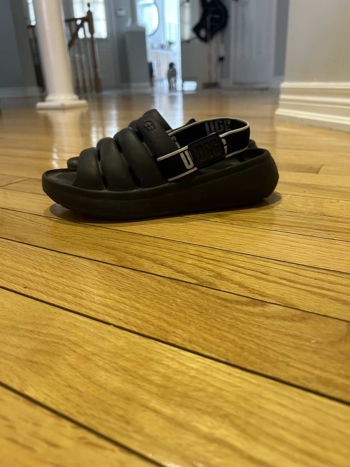 Ugg sport yeah sandals
