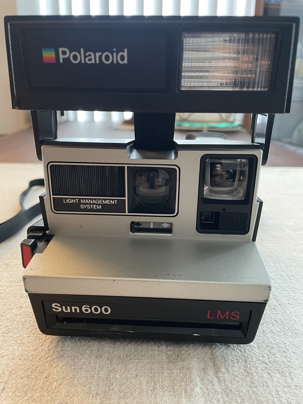 Polaroid Sun 600 instant film camera