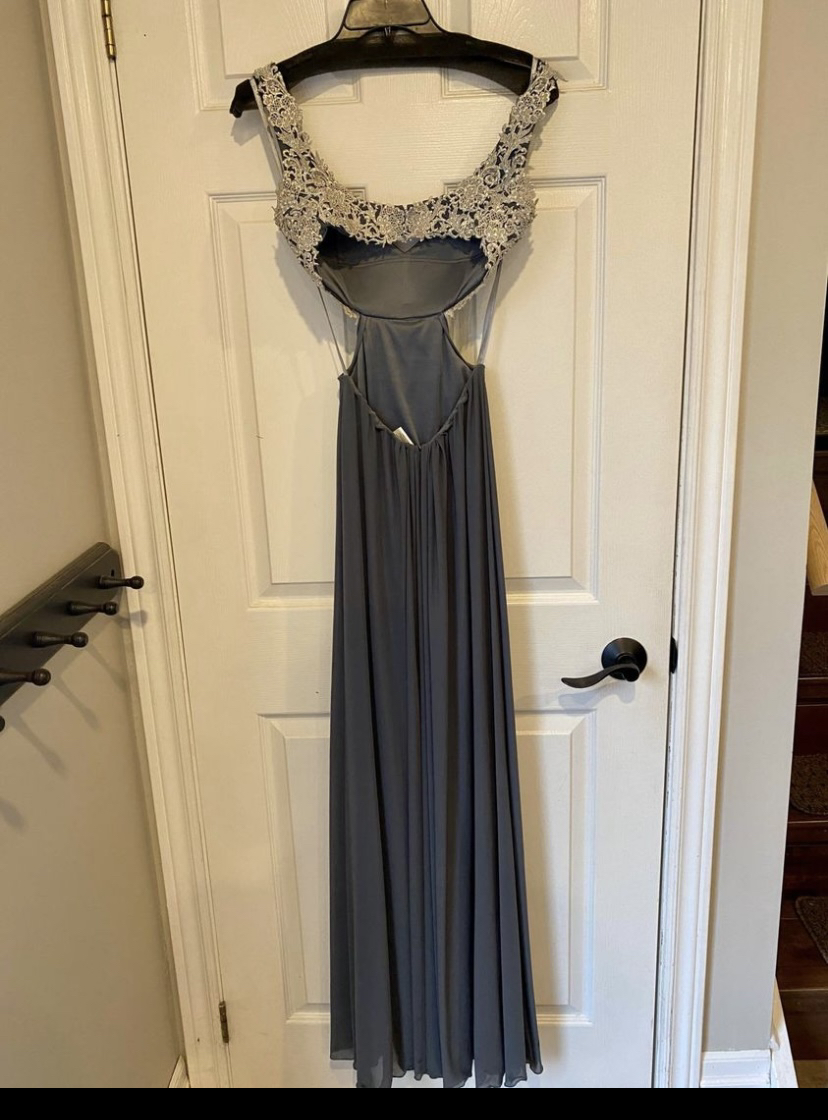 LaFemme Size 4 Charcoal Grey Prom Dress image indicator(2)