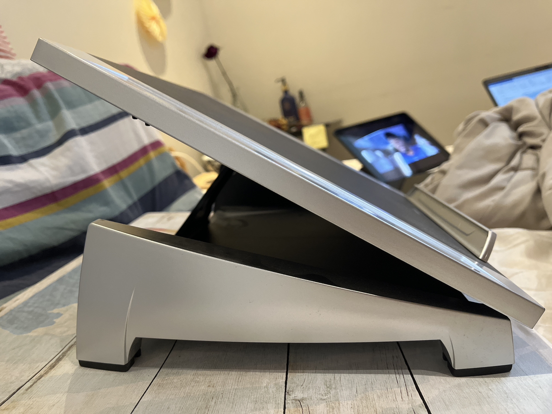 Fellowes Laptop Riser image indicator(3)