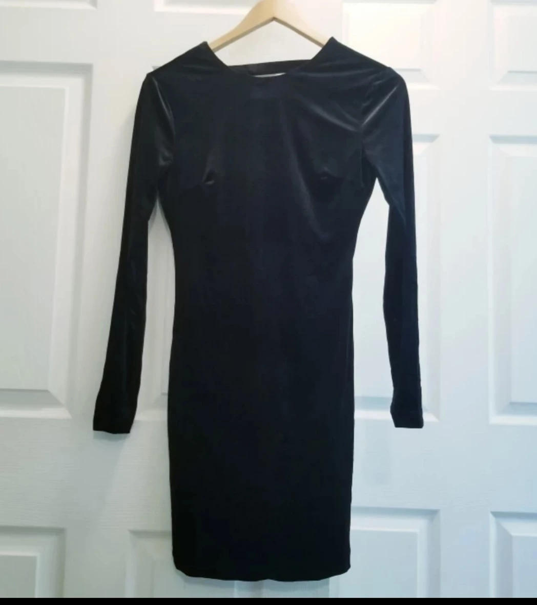 Elegant V Back Little Black Dress Velvet NWT - BRAND NEW W/ TAGS image indicator(3)