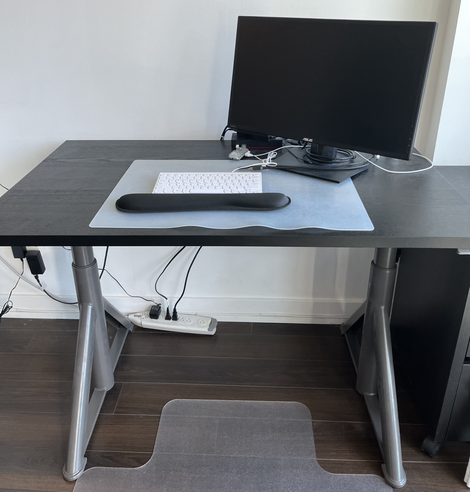 Standing desk (electronic with Bluetooth)
