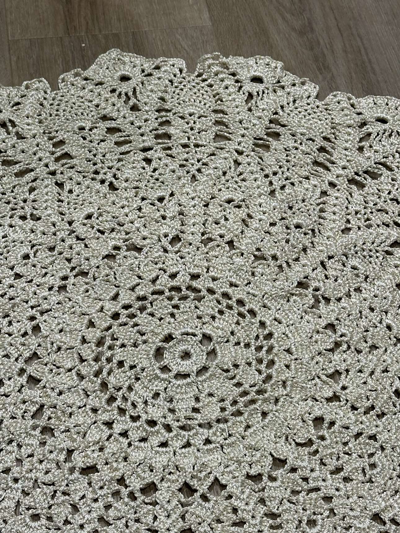Handmade Crochet Tablecloth - photo 2