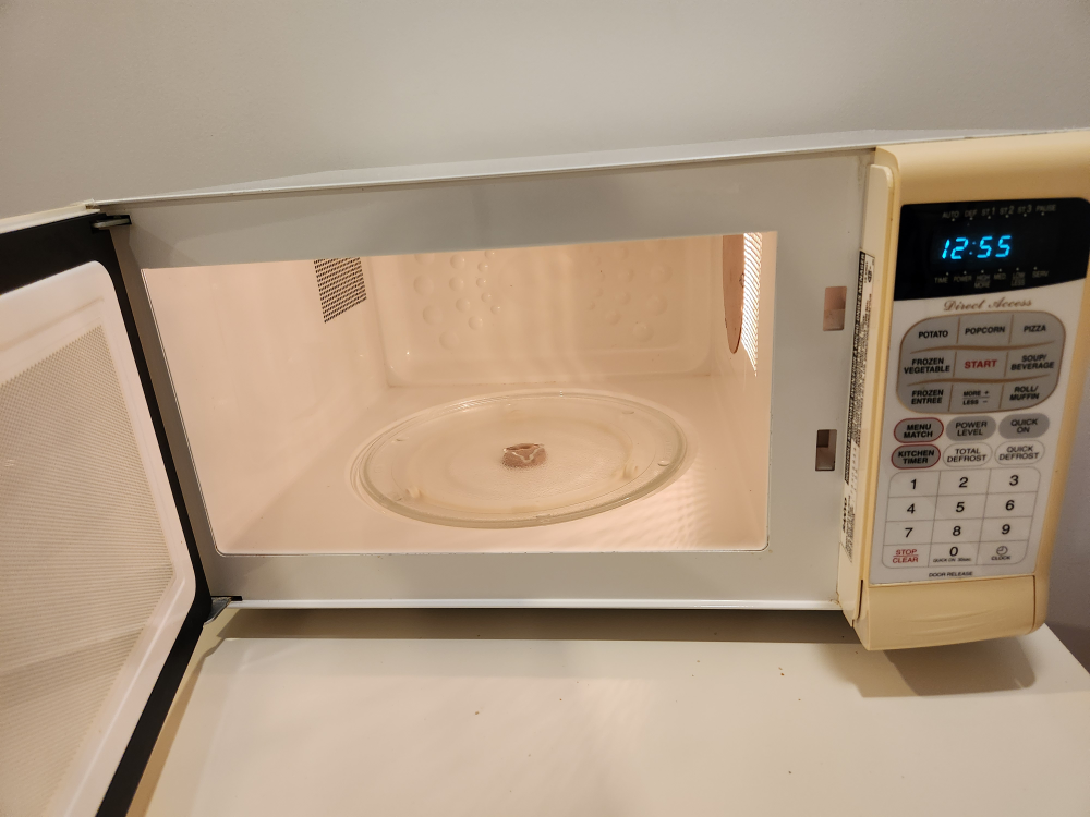 microwave - photo 2