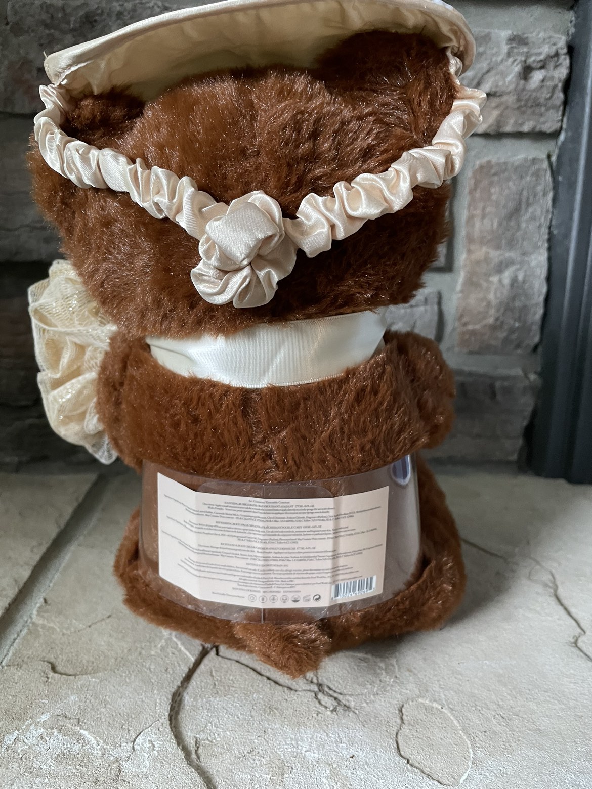 Teddy with beauty items (perfume, lotion, etc.) 🎄 image indicator(5)