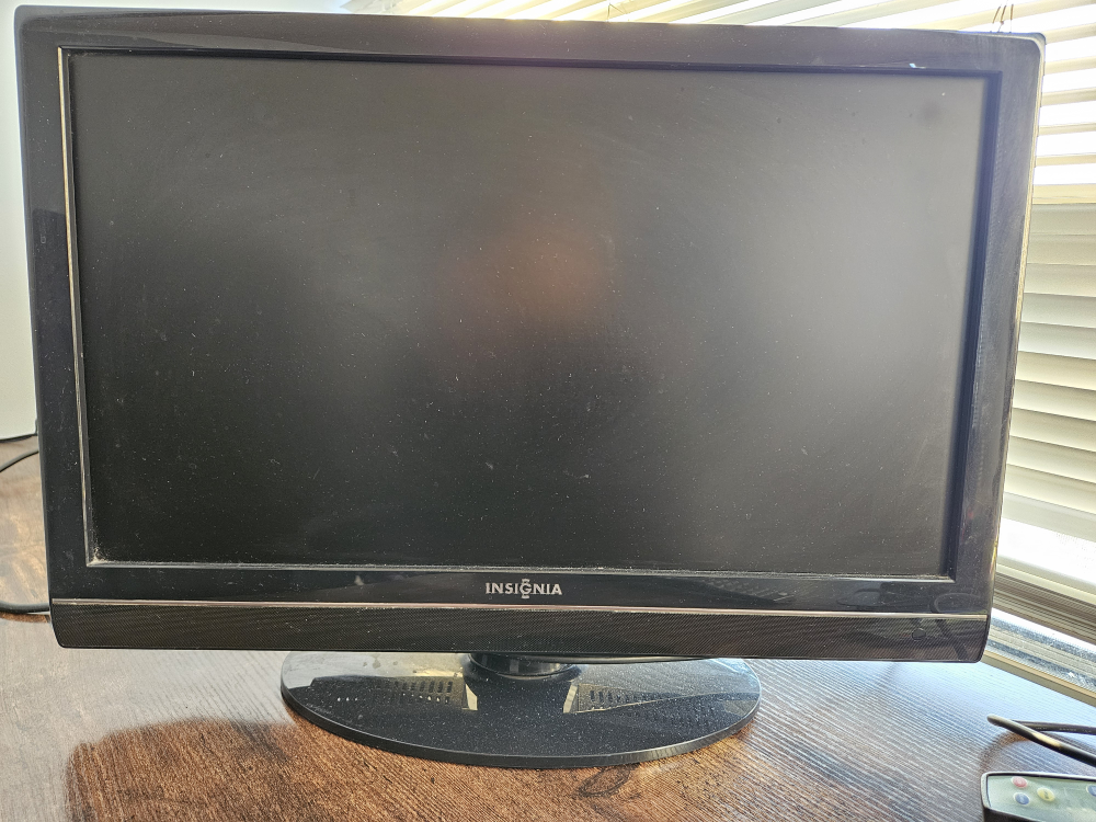 Insignia LCD TV thumbnail
