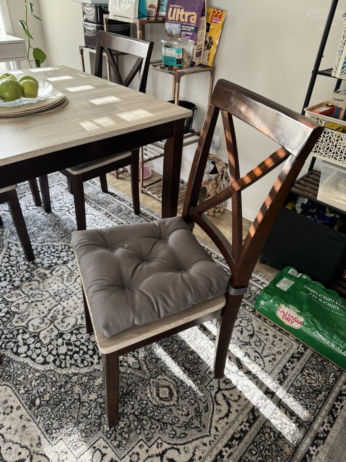 Kitchen table and 4 chairs with cushions - photo 3