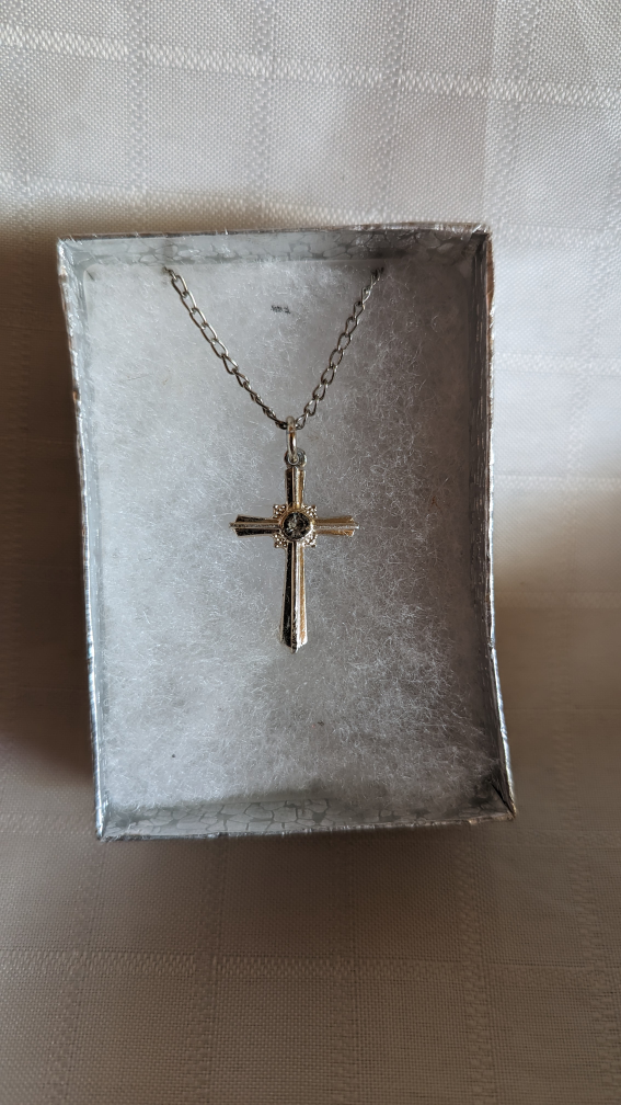 Silver Tone Cross Pendant Necklace - photo 3
