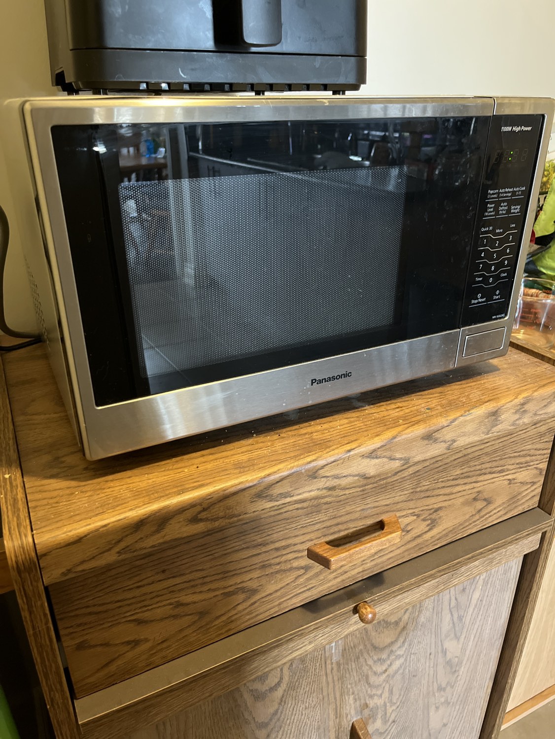 Microwave- Panasonic 1100W
