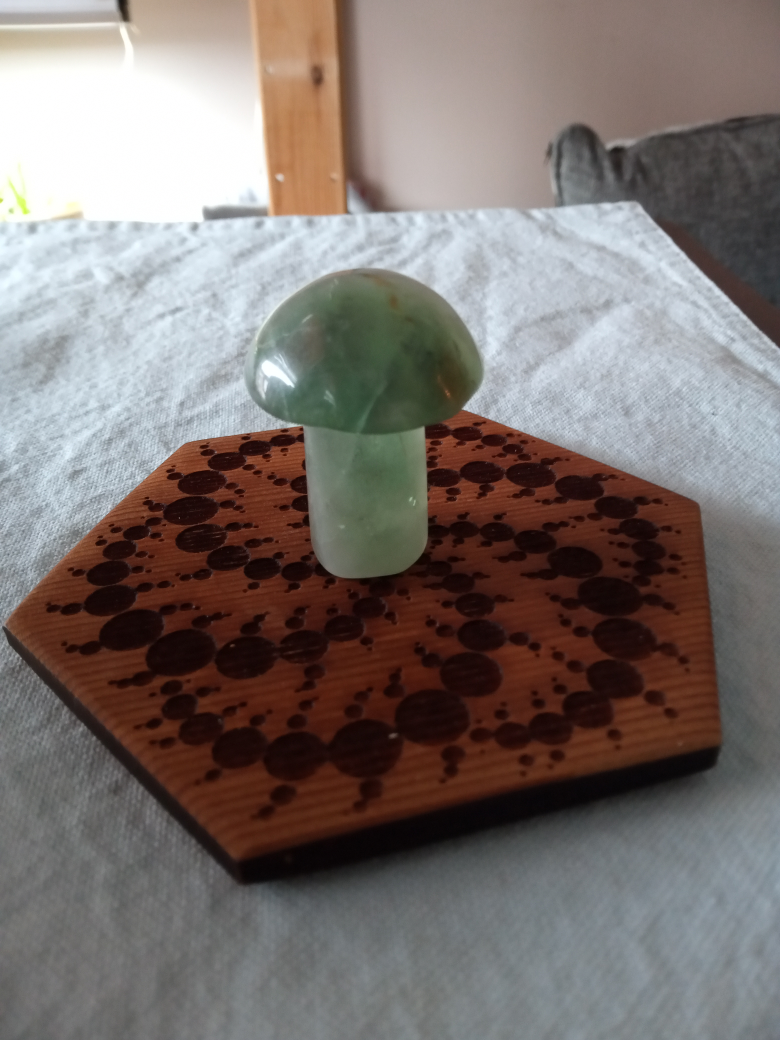 Fluorite crystal mushroom thumbnail