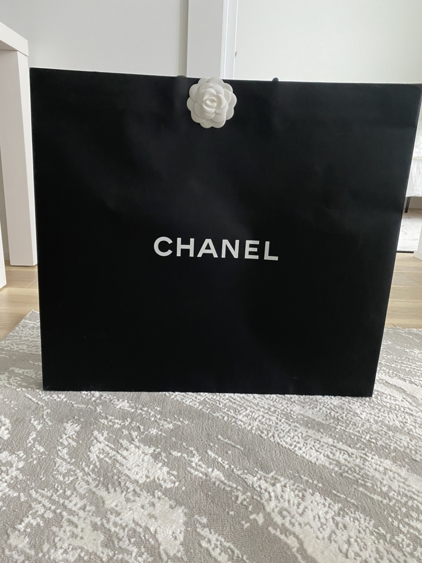 Chanel paper bag thumbnail