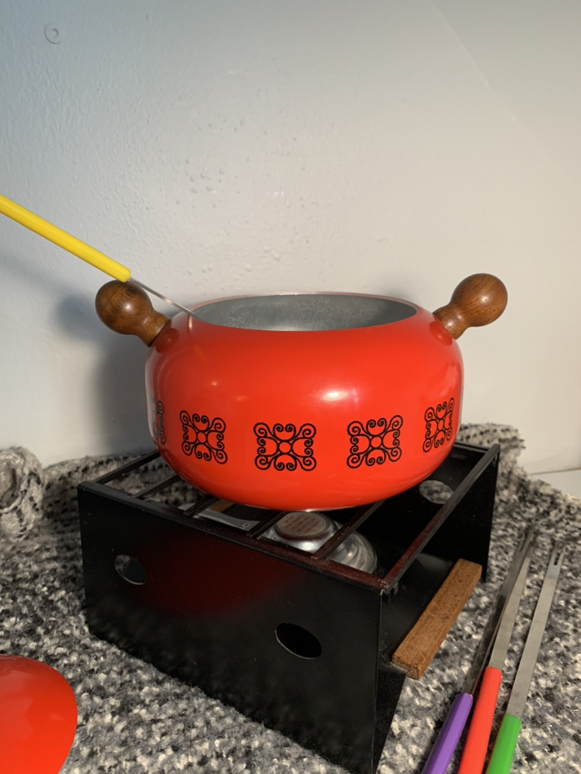 Midcentury Eatons Fondu Pot image indicator(3)