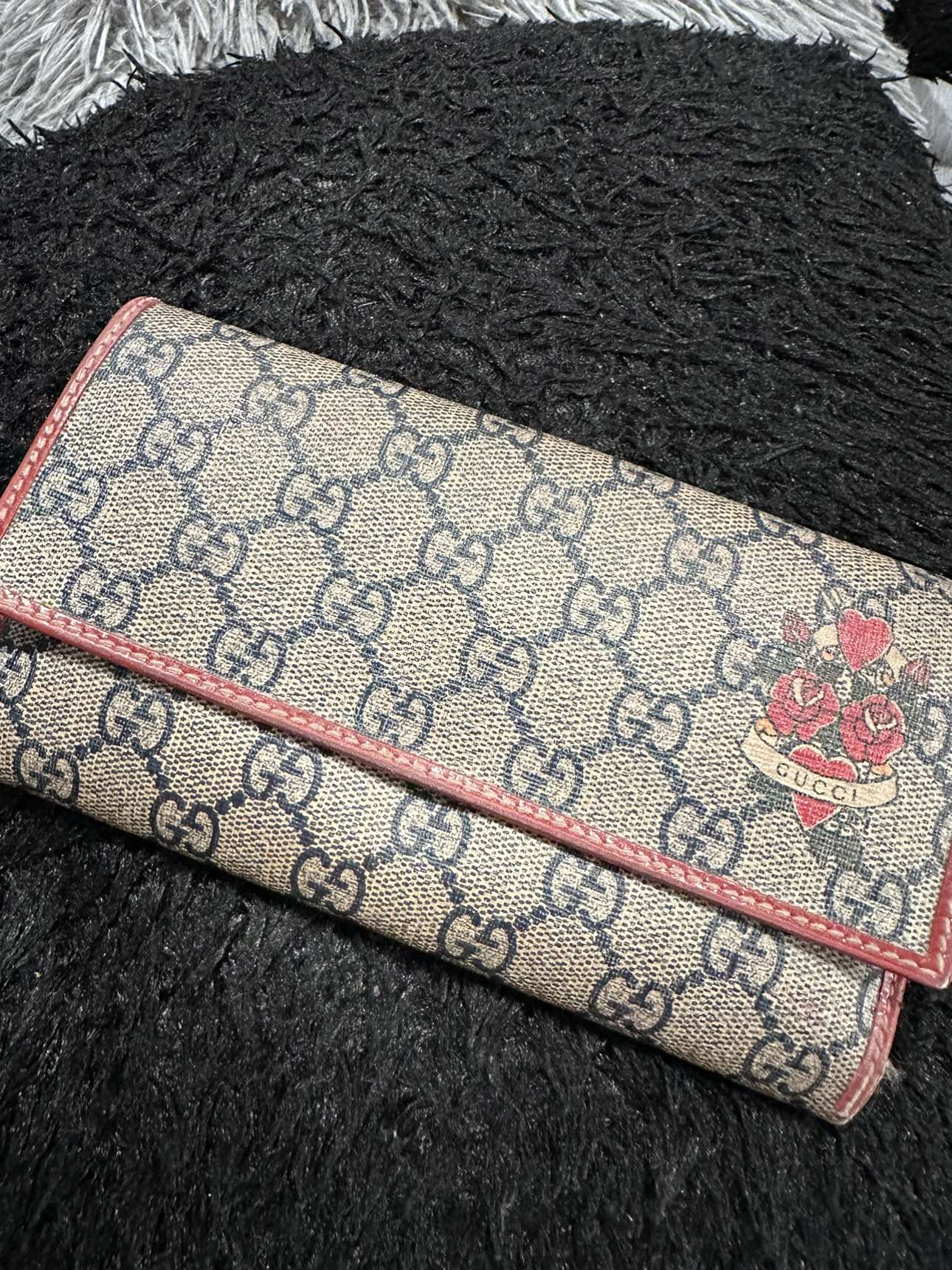 Gucci Wallet Authentic
