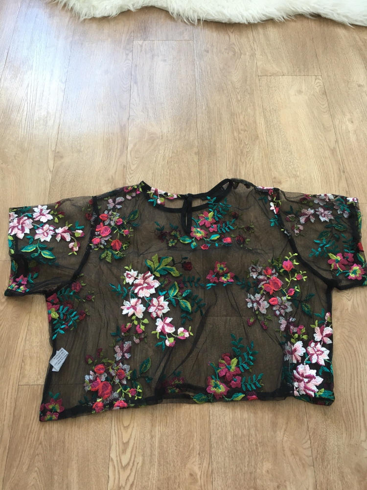 Floral top thumbnail