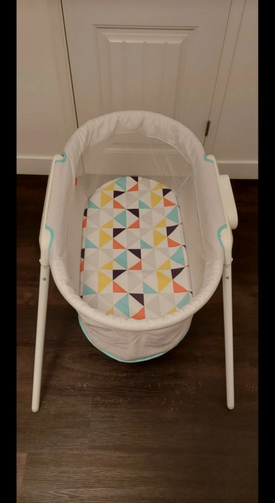 Baby Bassinet Fisher-Price Stow'n Go Bassinet image indicator(3)