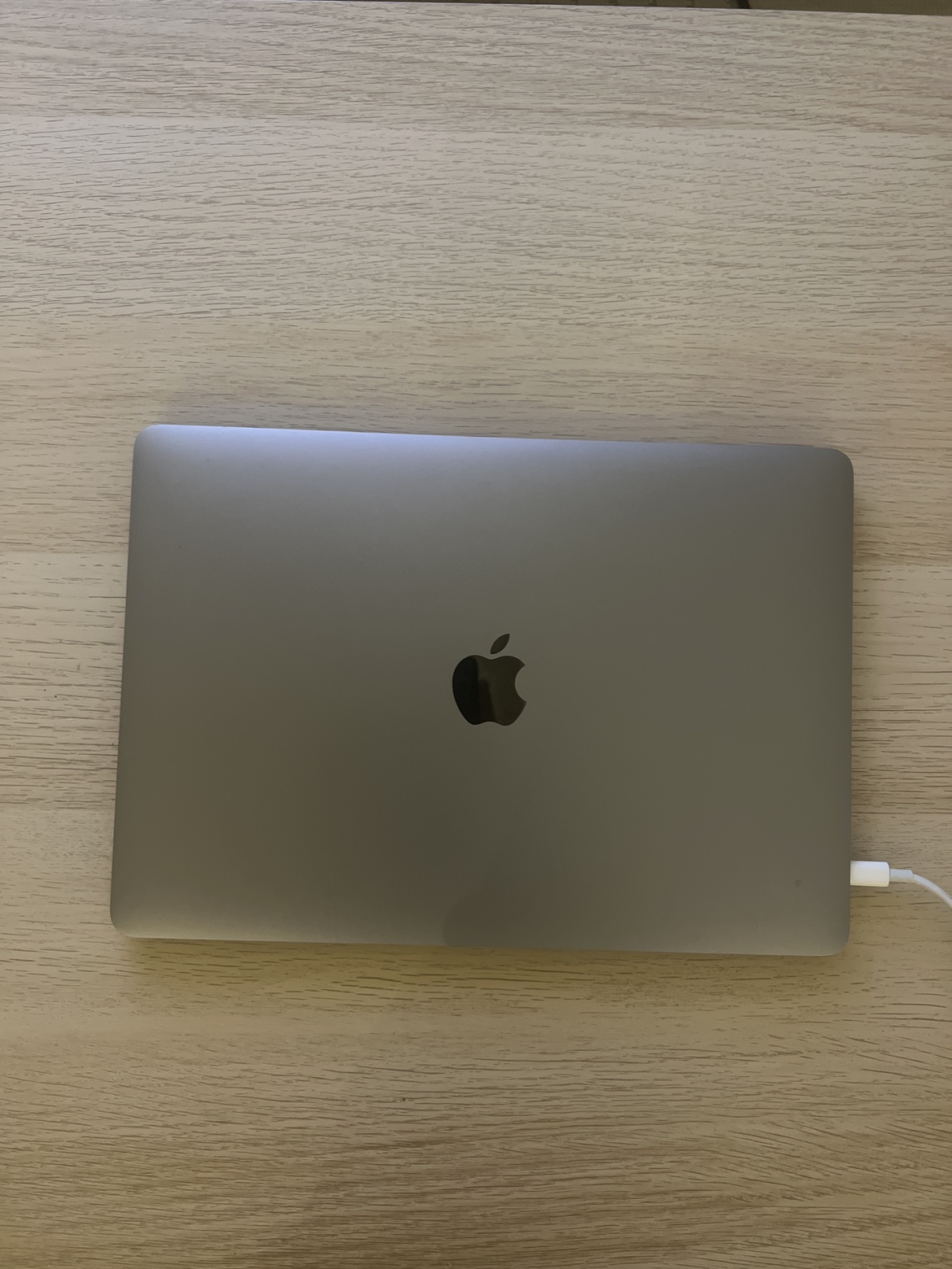 MacBook Pro 13" 2020 Macbook Pro (16GB 512GB 2.0GHz i5)