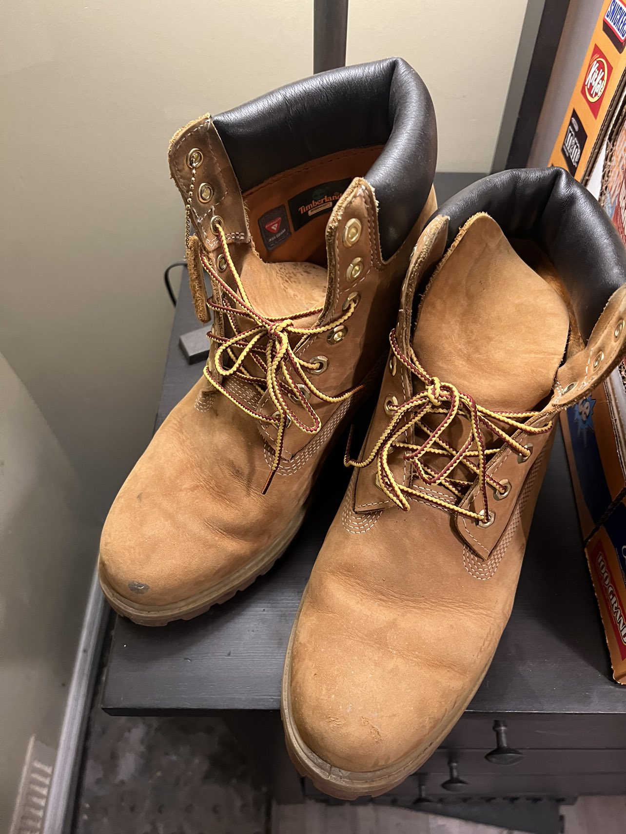 ***Leaving Canada Sale*** Timberlands Men’s thumbnail