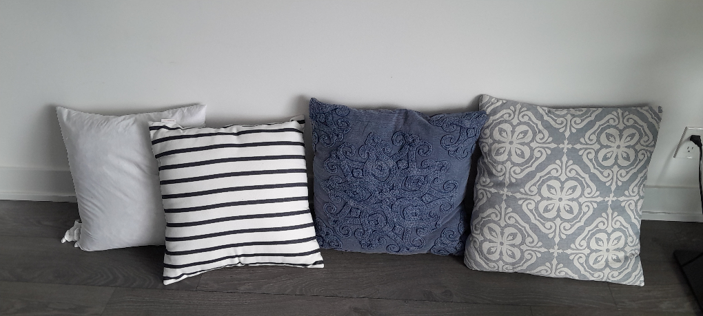 Selection of cushions - photo 2