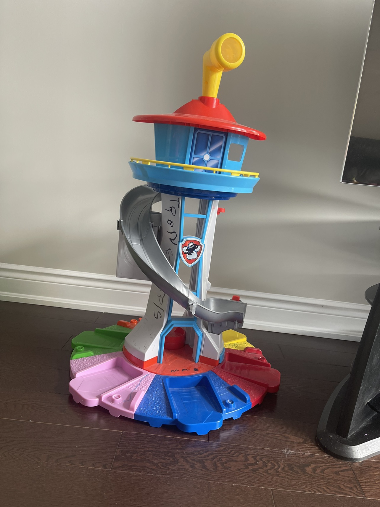 Paw patrol lookout tower