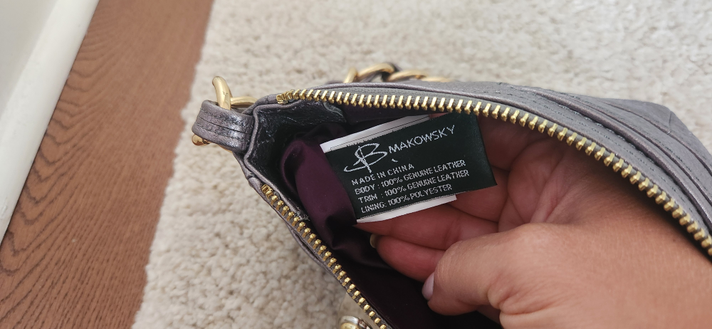 Metallic Leather Shoulder bag image indicator(3)