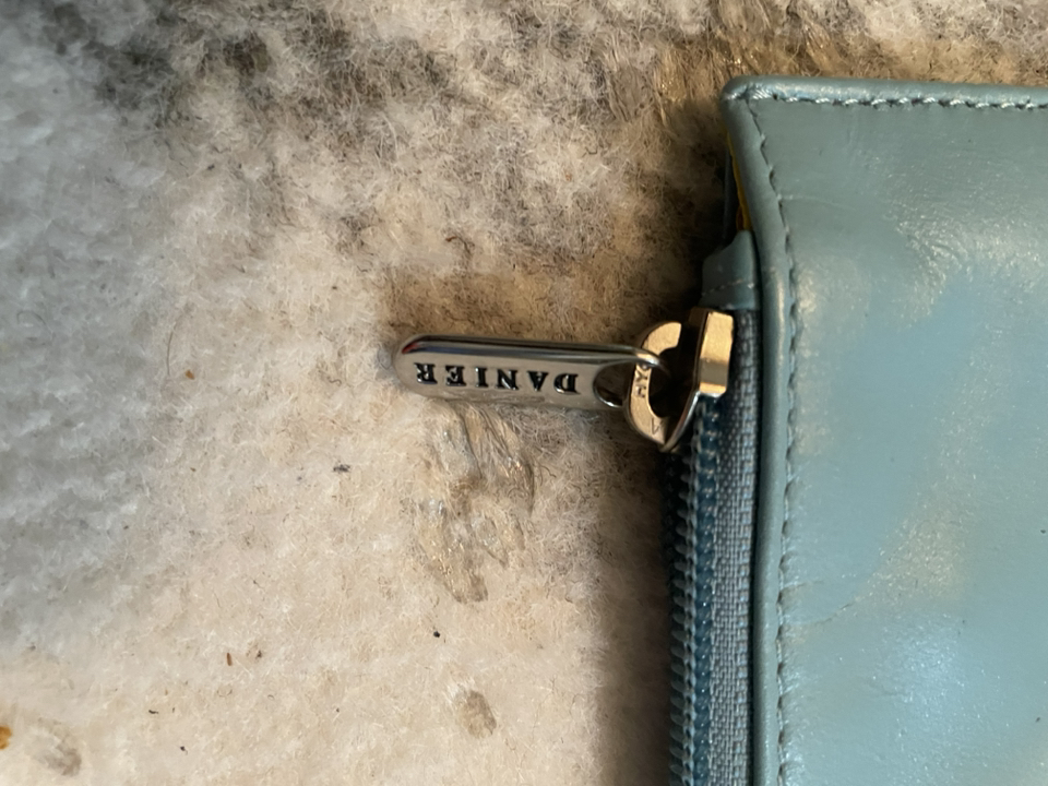 Danier Leather wallet - bag Crossbody thumbnail