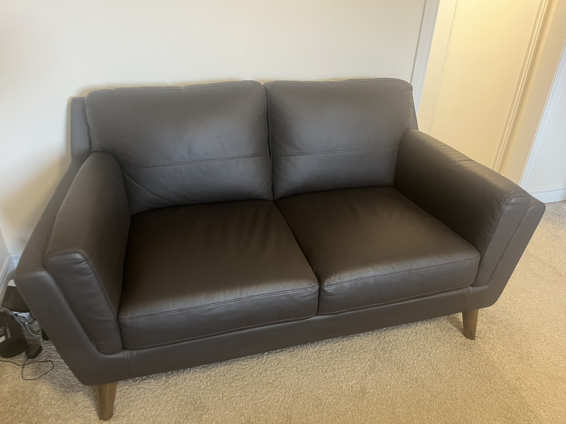 Love seat pure Leather