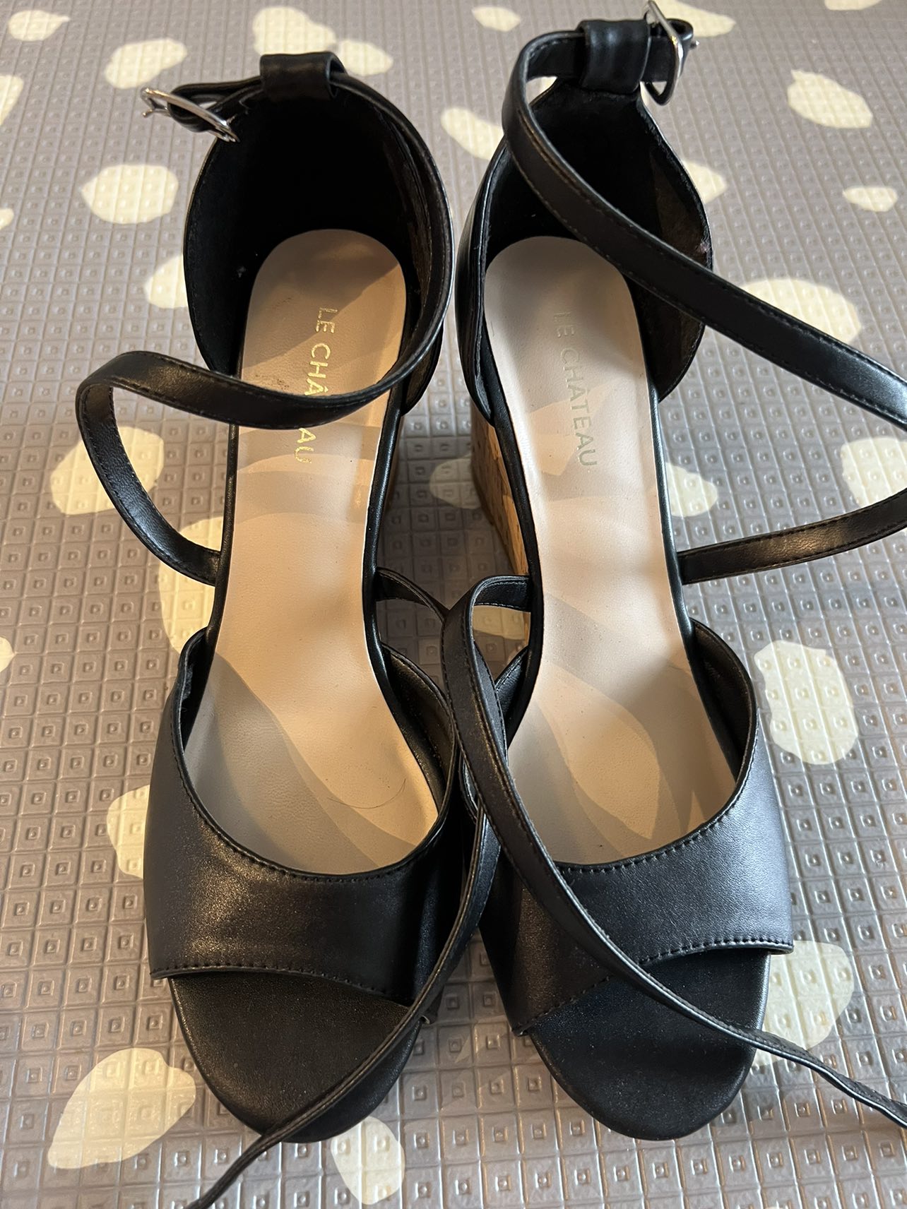 Black Wedges image indicator(2)