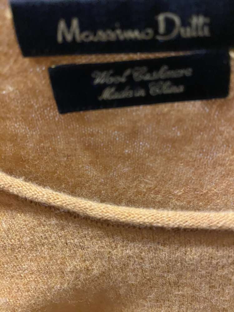 Cute little sweater image indicator(2)