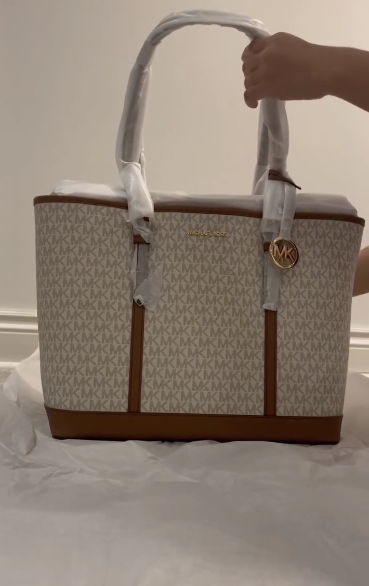 Michael kors bag - photo 2