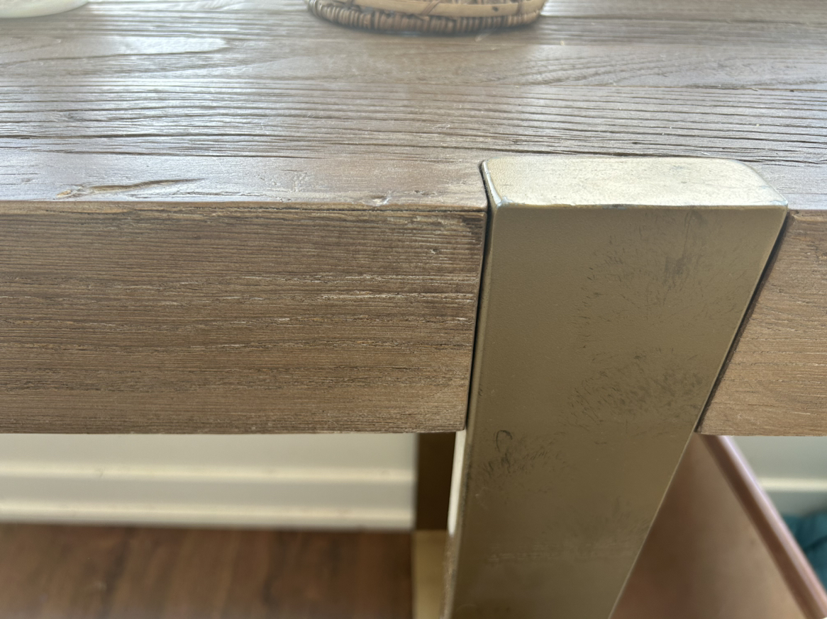 Table  Ashly brand - photo 2