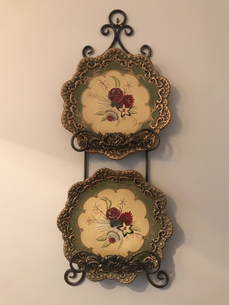 Antique wall plate holder