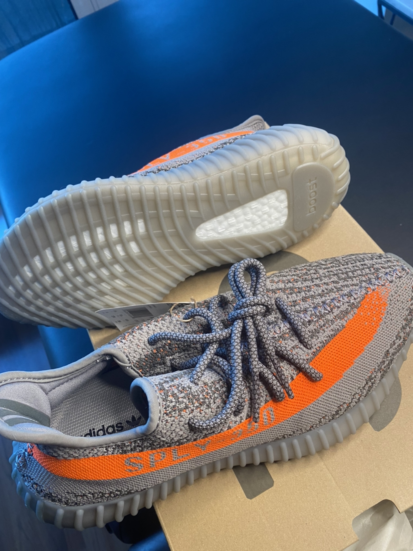 Yeezy 350 v2 beluga reflective DS image indicator(4)
