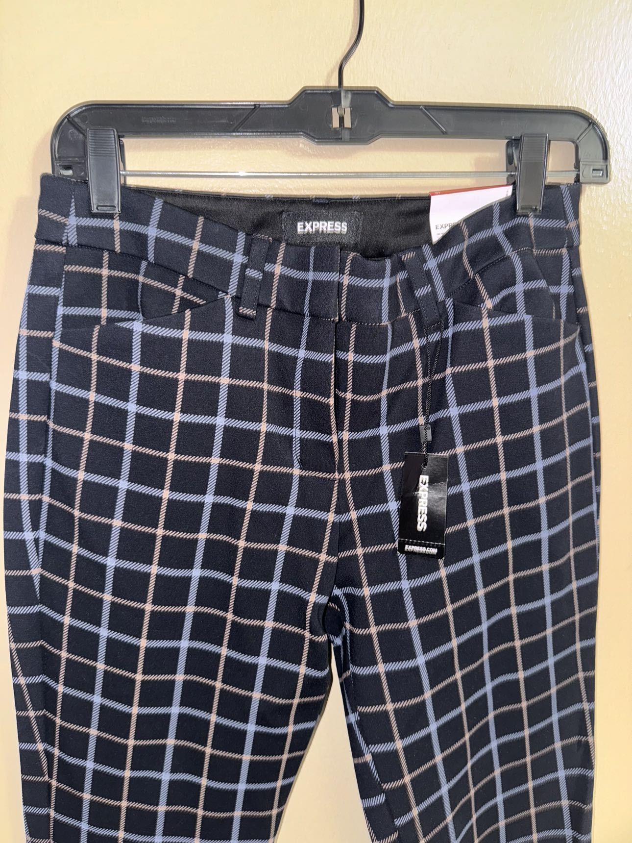 Express Skinny Pants 4R image indicator(2)