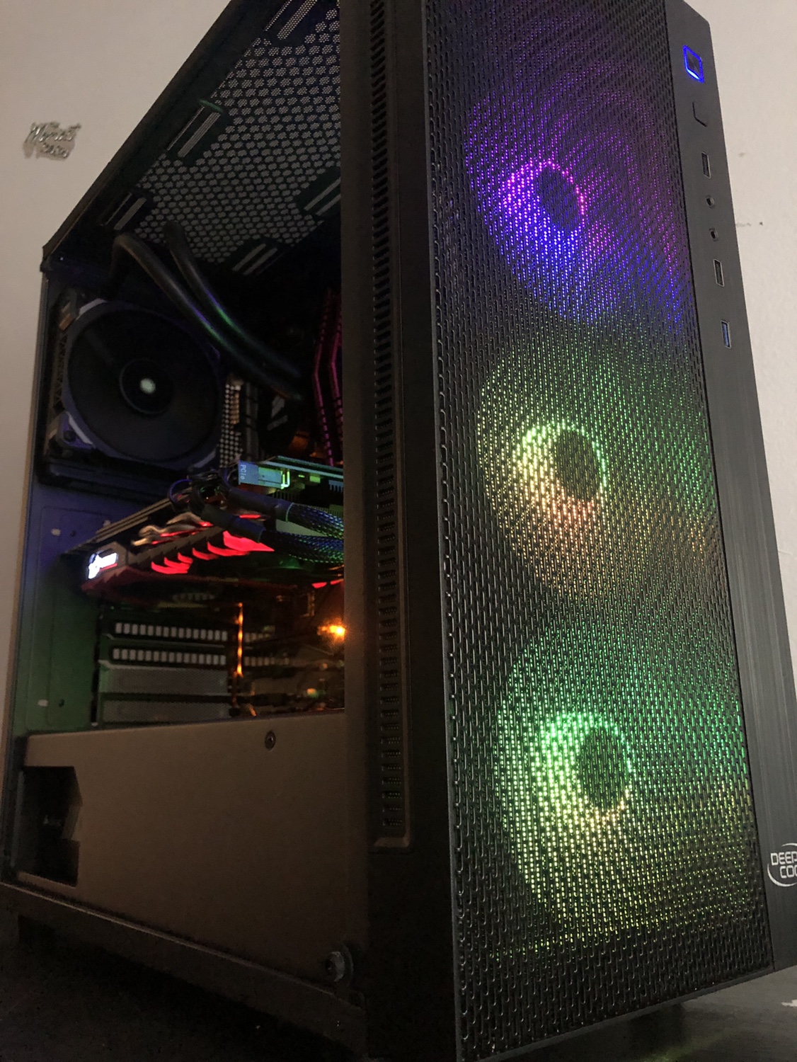 Gaming PC+boxes | i7 8700K gtx 1080 16GB 3200MHz thumbnail