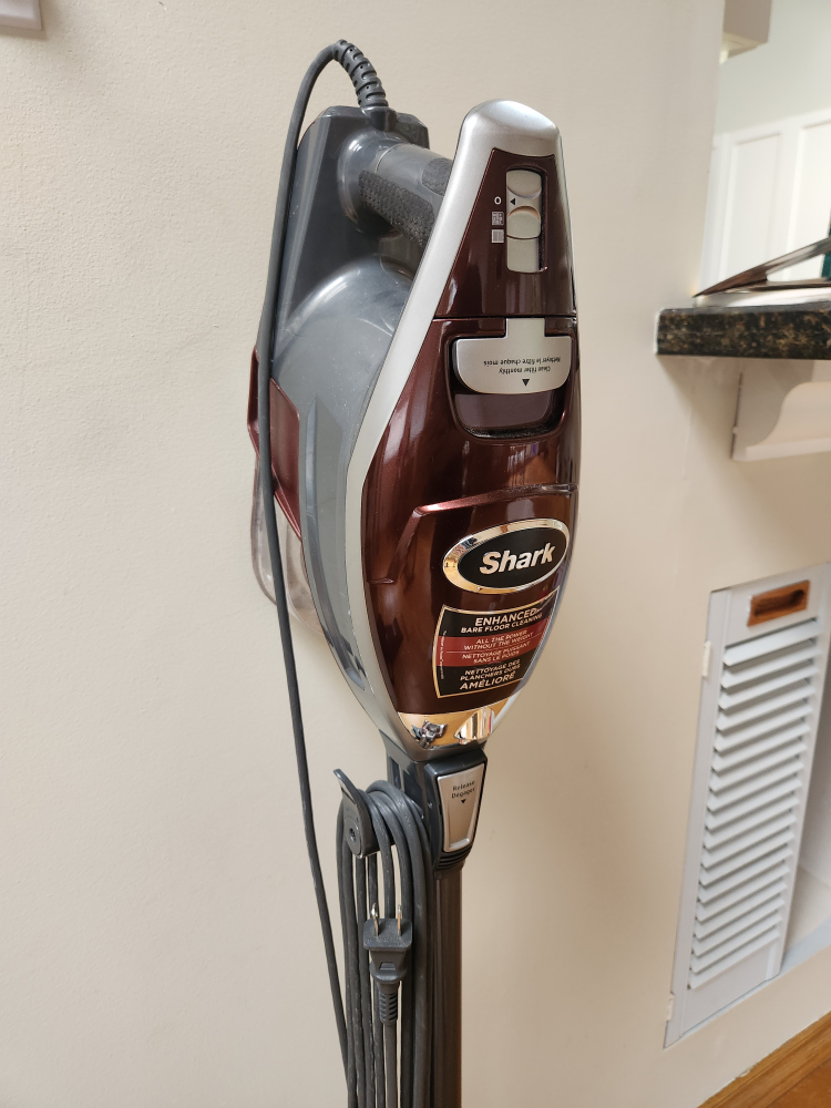 Shark Rocket Deluxe Pro Vacuum - photo 2