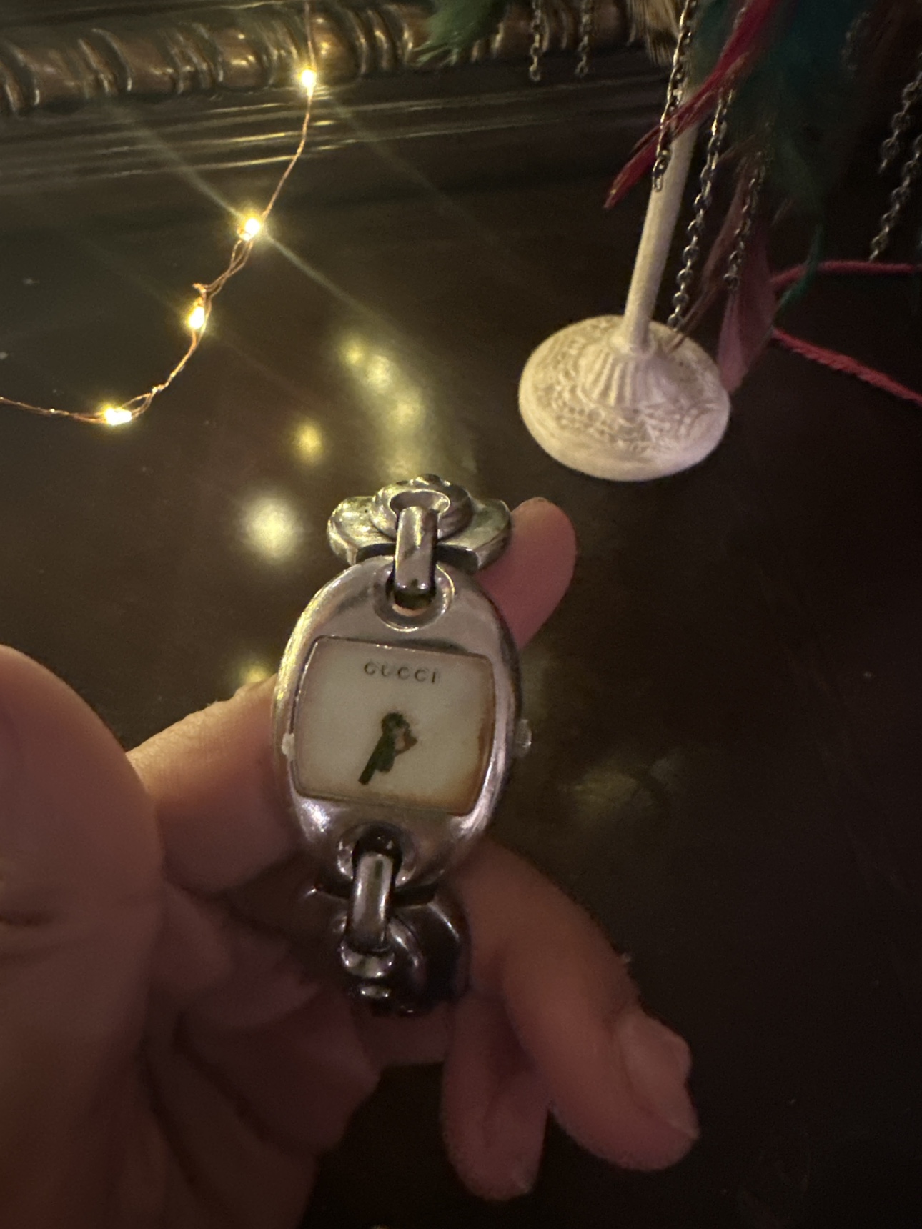 An authentic Gucci watch (comes with the box) image indicator(3)