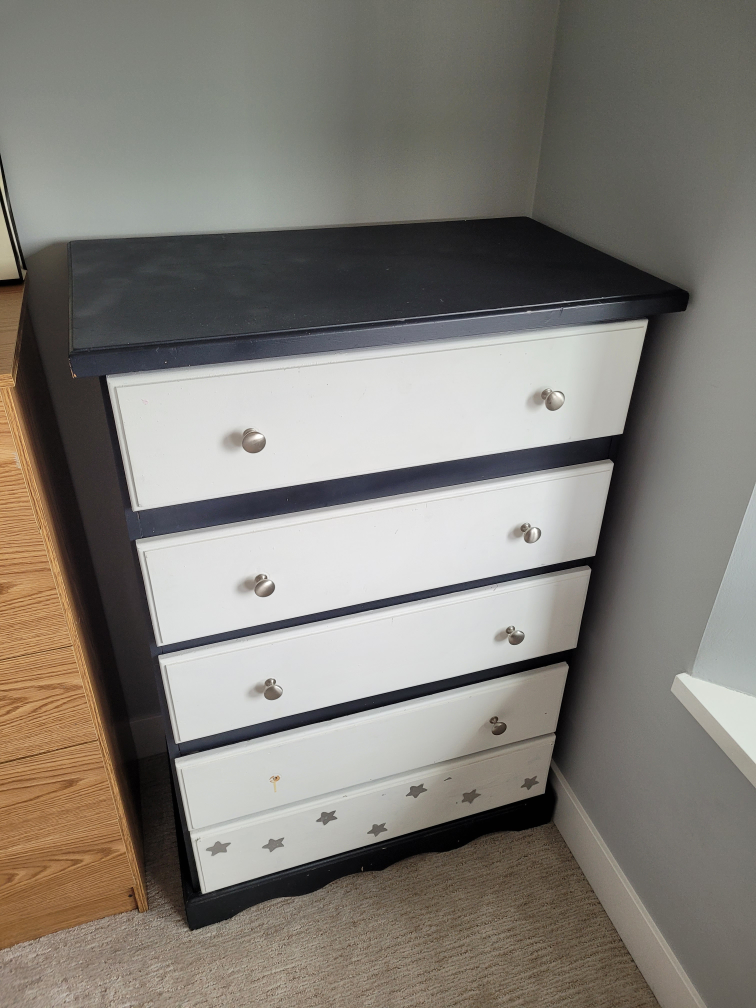 Free Dresser - photo 2
