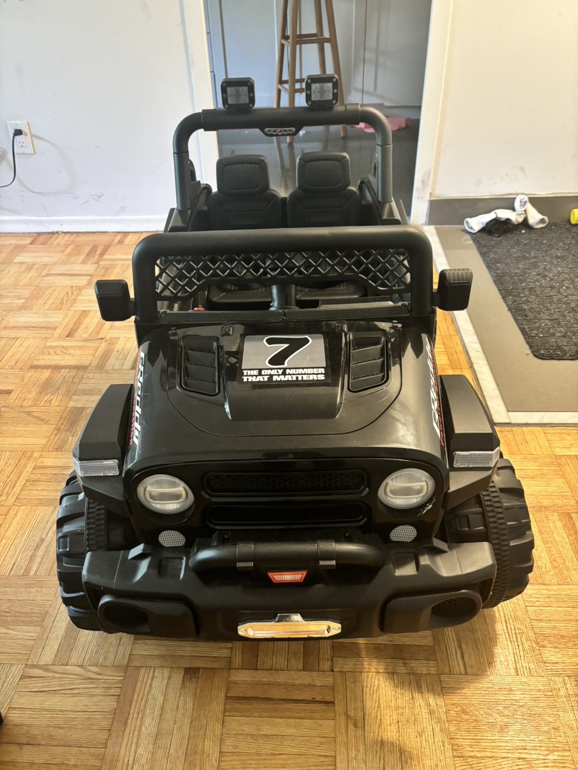 Kids’ electric car