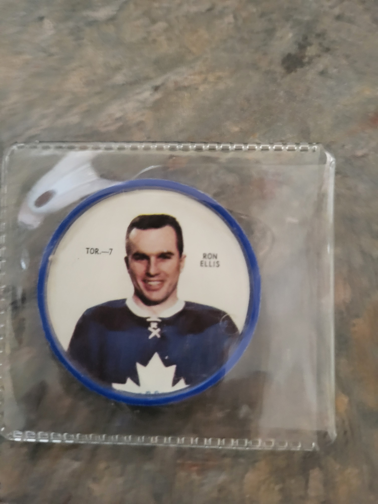 Toronto maple leafs  ..60s coin .Ron Ellis  .8 dollars.