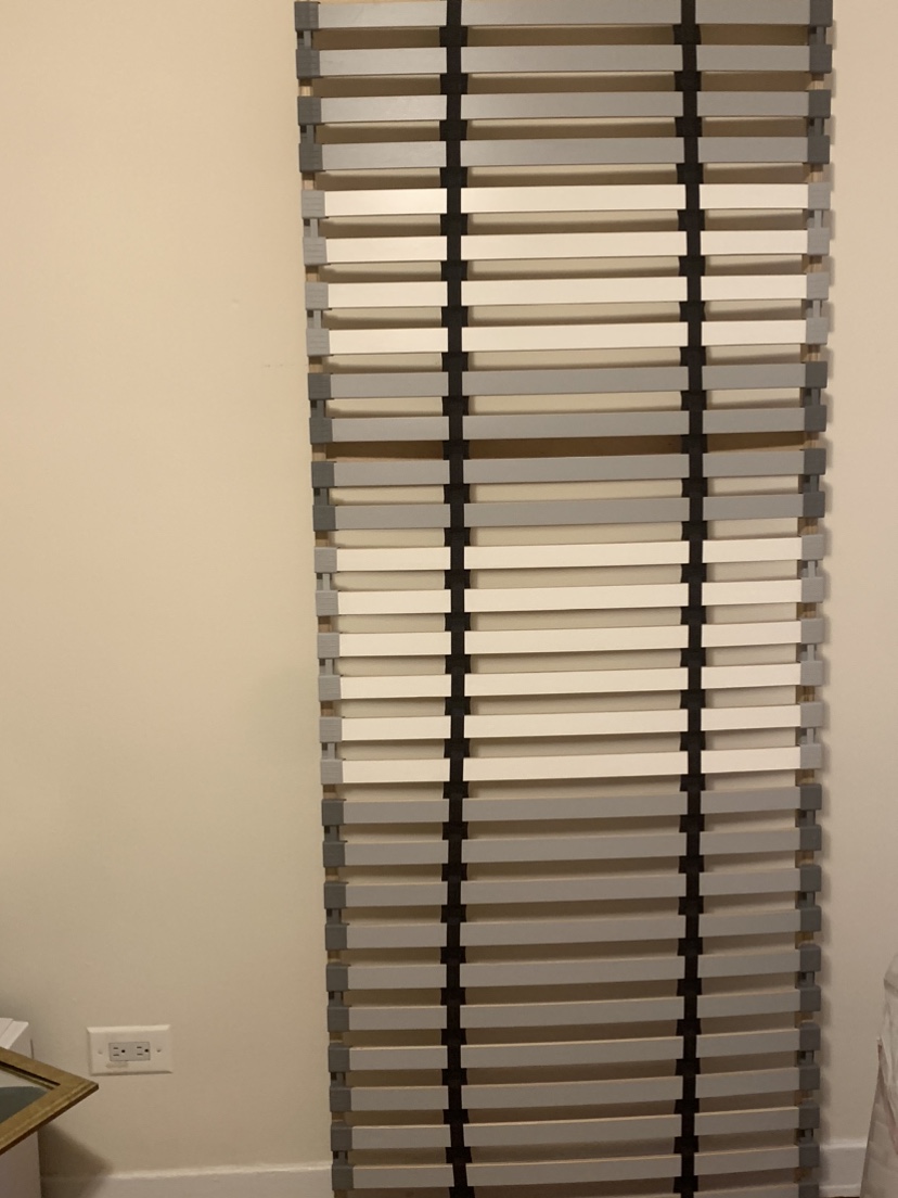 Queens size slatted bed base - photo 2
