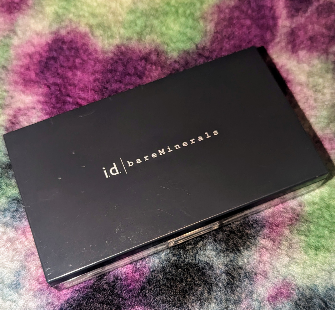 Bare Minerals: liner shadow quad/palette. 🧡 image indicator(2)