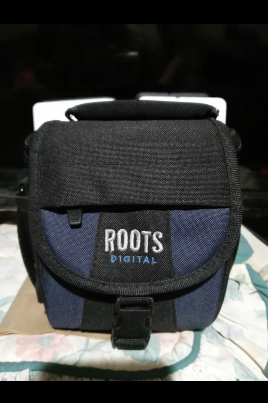 Roots Camcorder / Camera Travel Bag.