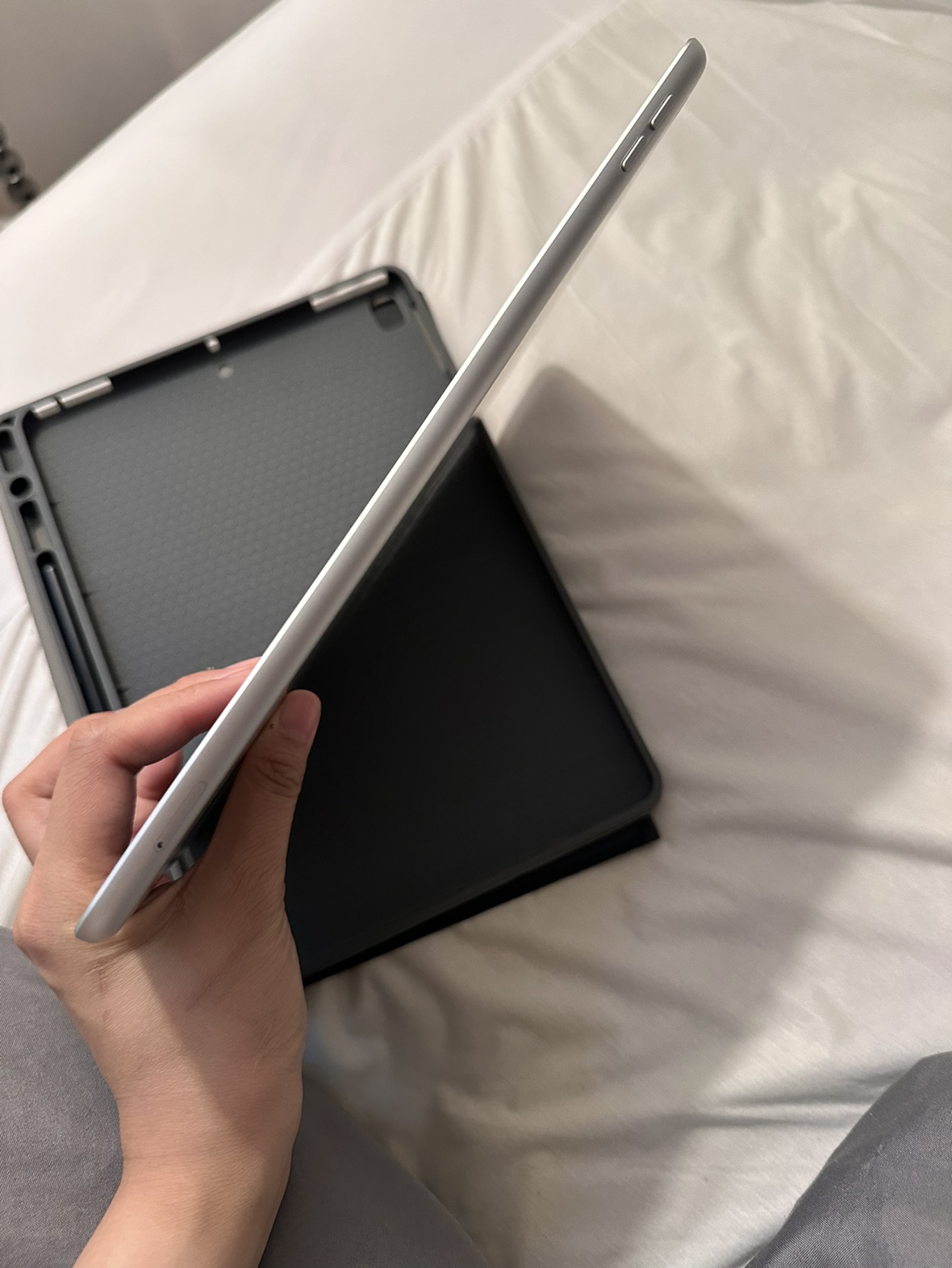 iPad (9th generation) - photo 3
