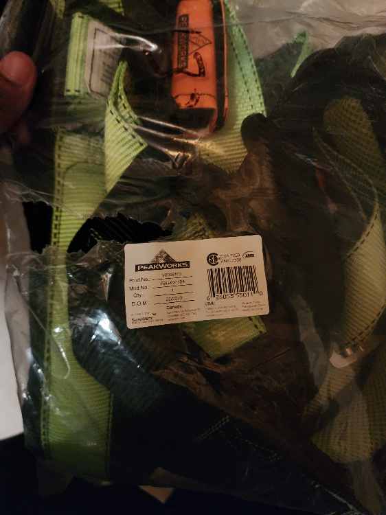 PeakWorks 1D-Ring full body harness.FREE DELIVERY WITHIN THE GTA - photo 2