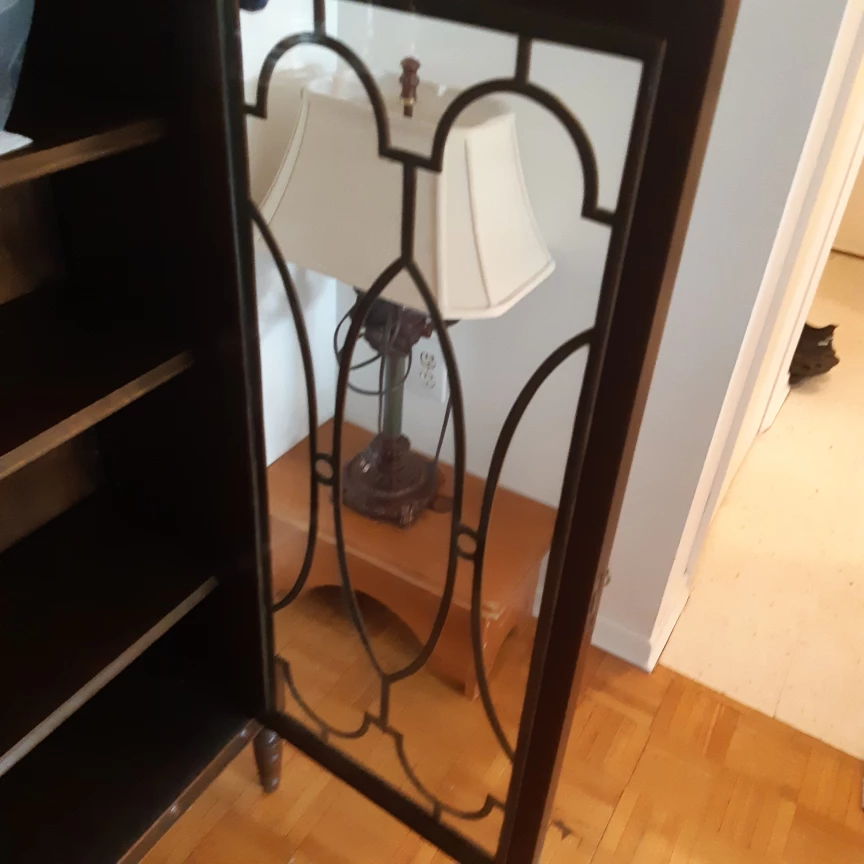 Antique cabinet - photo 3