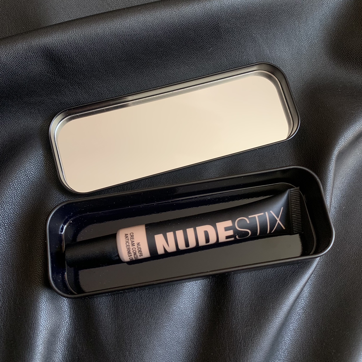 Nudestix Concealer with Case image indicator(2)