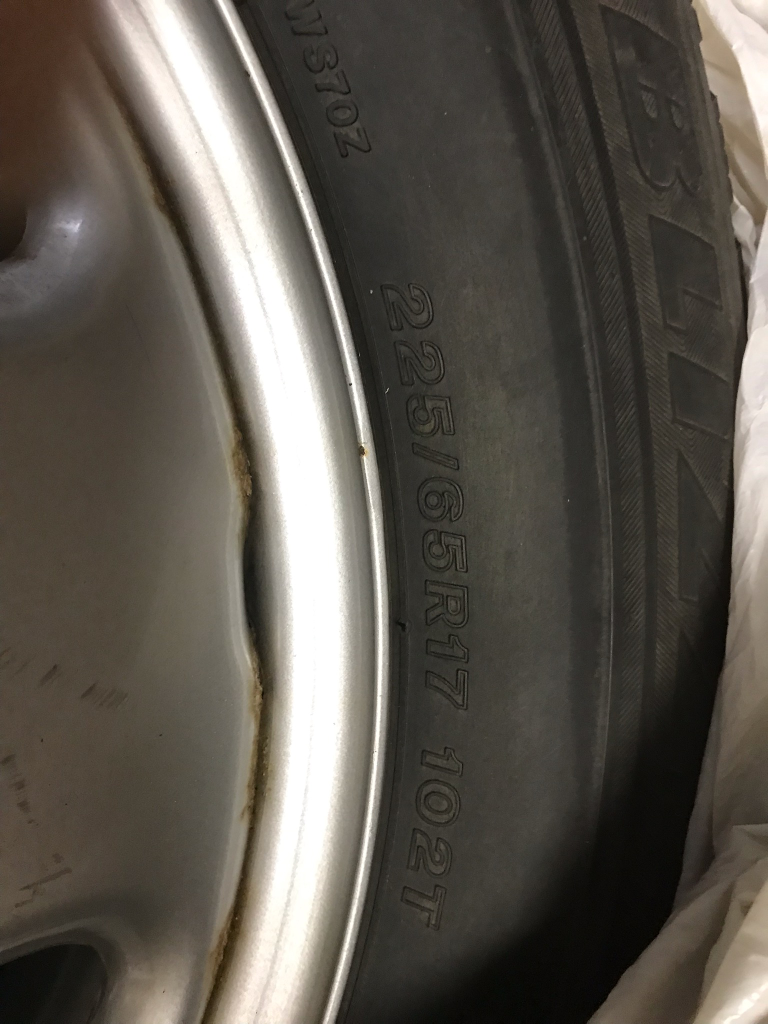 Honda CRV Winter Tires & Rims - photo 4