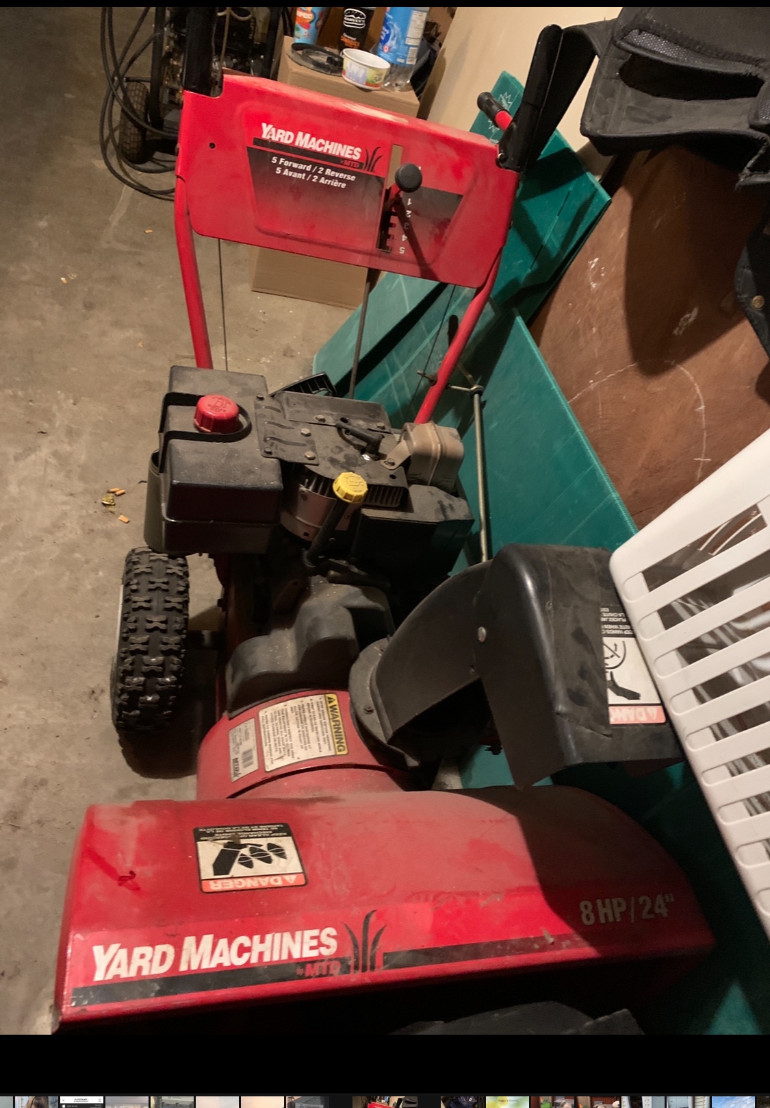 Yard machine Snow blower