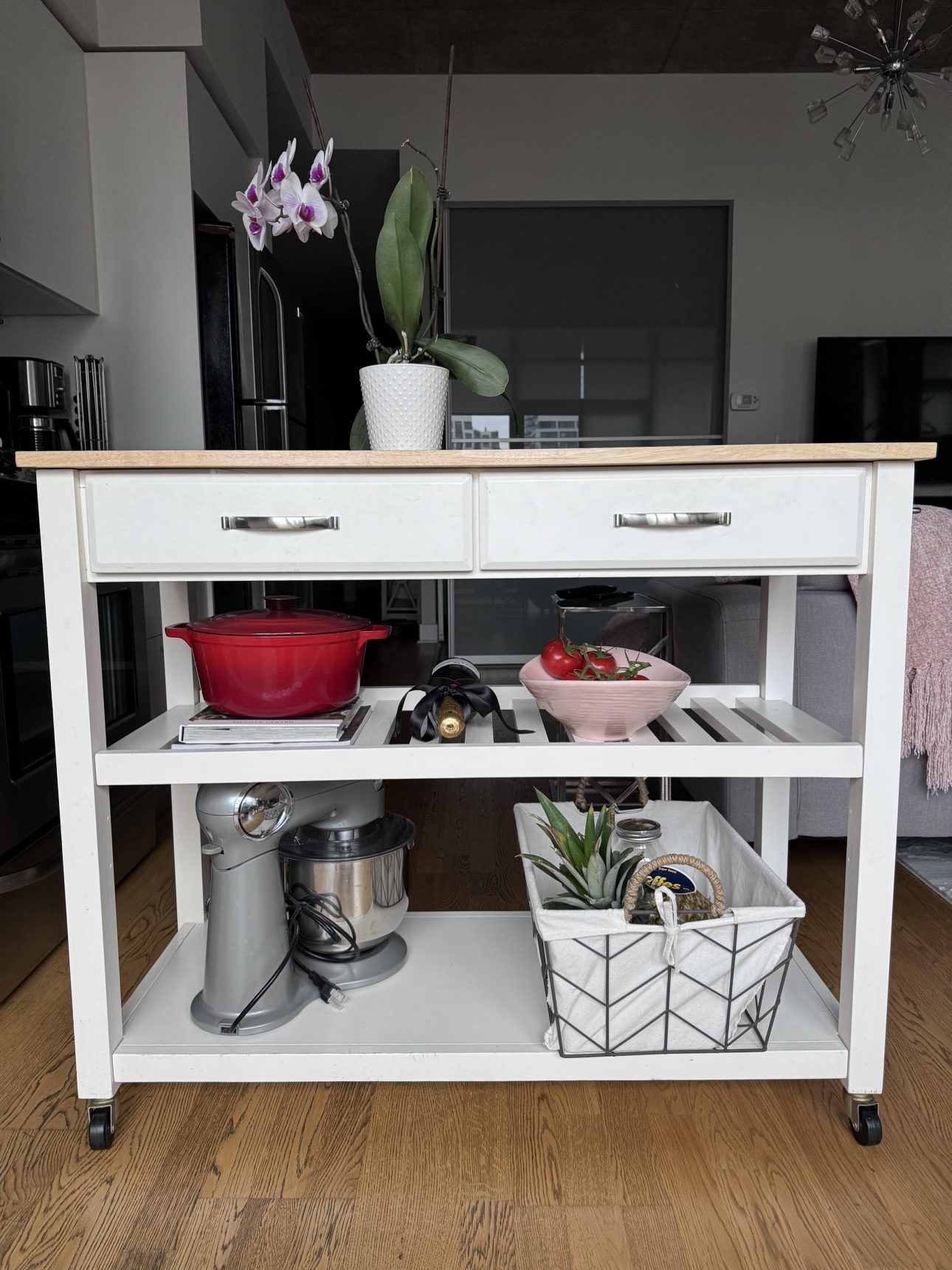 Wood Kitchen Island thumbnail