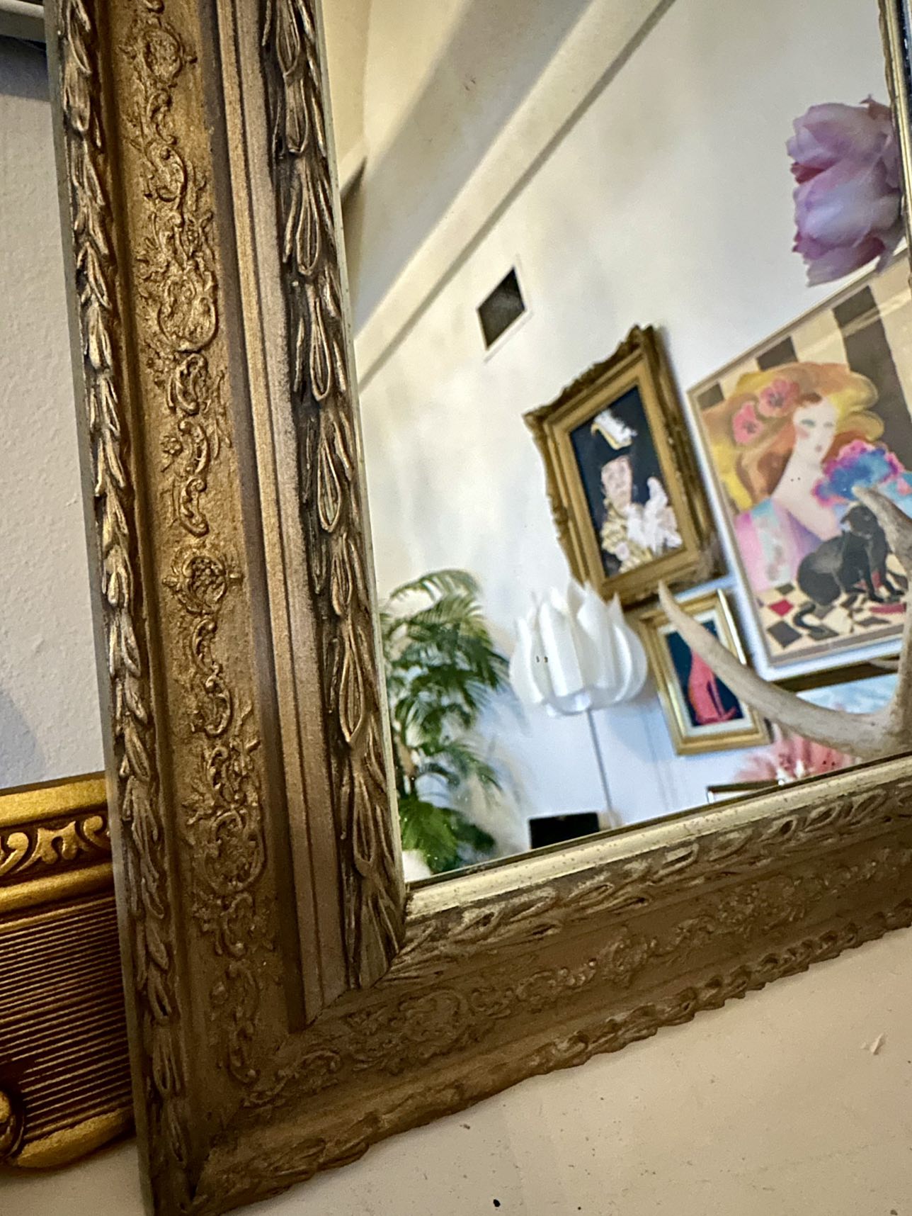 Antique Bronze Looking Accent Wall Mirror - photo 4